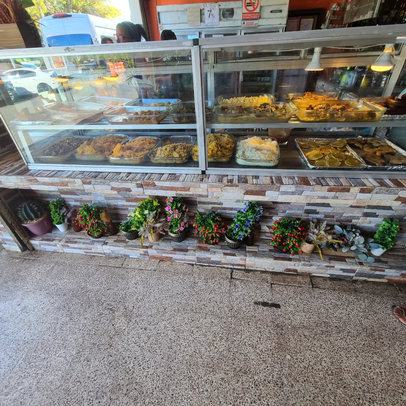 Kiosk #60 displays all of their food behind glass cases where you walk up to order.